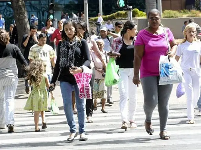 Pnad 2014: mulheres recebem 74,5% do rendimento dos homens