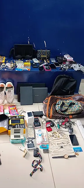 Adolescente é apreendido com joias e celulares furtados em Anastácio