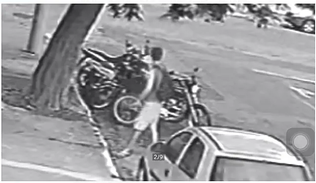 Câmera de segurança flagra o momento em que moto é furtada em Aquidauana