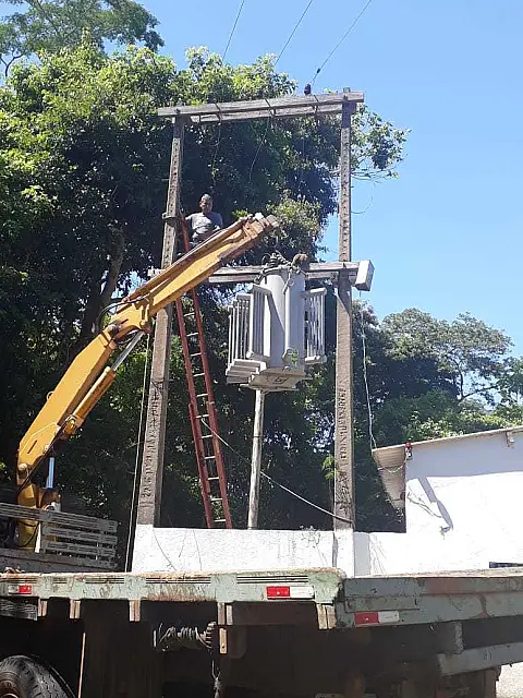 Sanesul realiza troca de transformador e abastecimento será gradativo