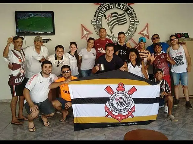 Em Aquidauana, torcida do Corinthians cria grupo de WhatsApp e se reúne para ver jogos