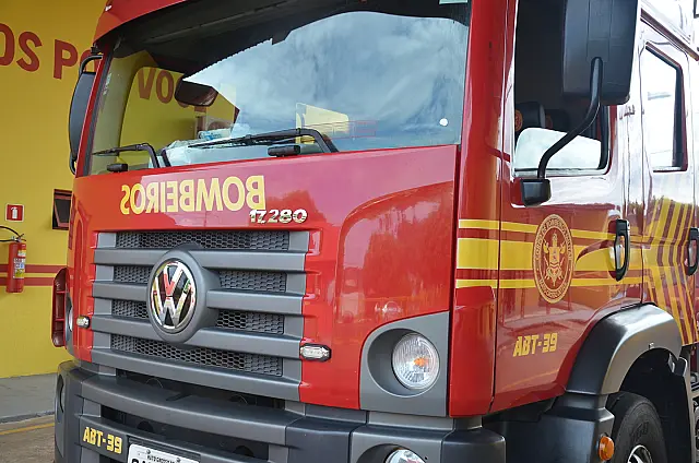 AGORA: Acidente de trânsito mobiliza bombeiros e ambulância para a região do Monjolinho