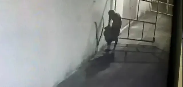 Sorrateiro, ladrão furta botijão de gás na Vila Cidade Nova