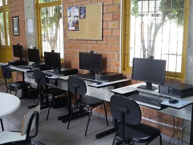 Biblioteca Municipal de Aquidauana oferece vagas para curso de informática