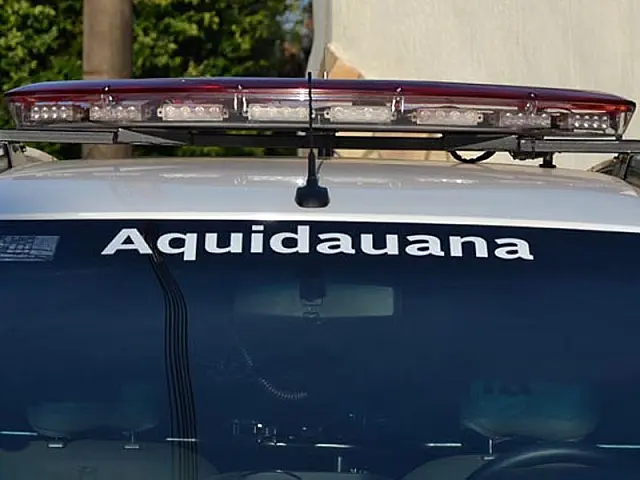 Câmeras de segurança devem identificar condutor de camionete que fugiu ao bater em moto