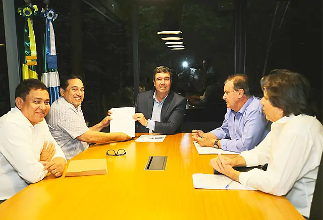 Demandas do Sindicato Rural de Corumbá e ACERT são entregues ao governador