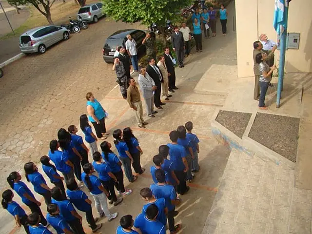Alunos da EE Marechal participam de ato cívico