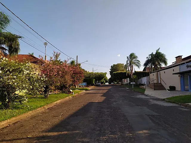 Inmet prevê pancadas de chuva e calor de 37°C