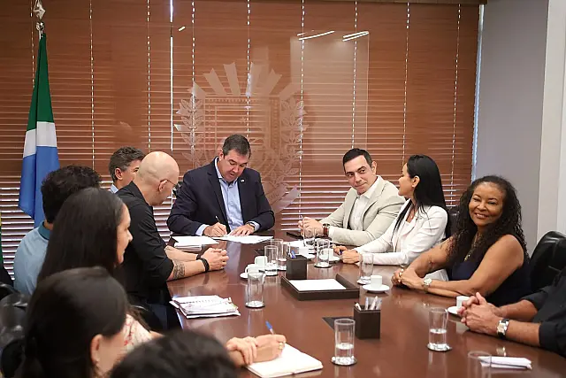 Governo de MS autoriza novo concurso com 2 mil vagas para professores