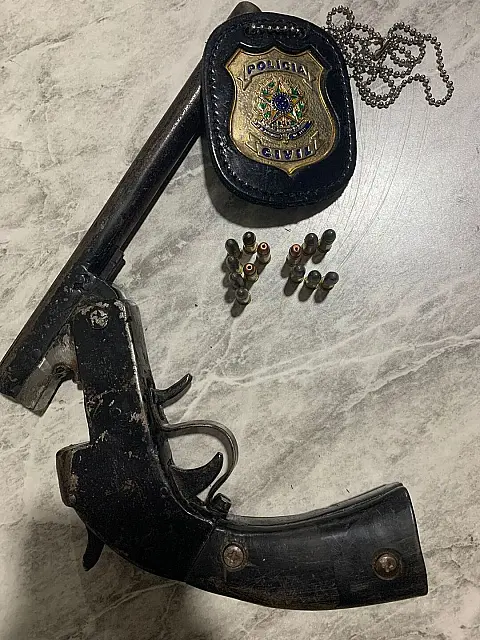 Flagrado com arma de fogo artesanal, homem é preso em Aquidauana