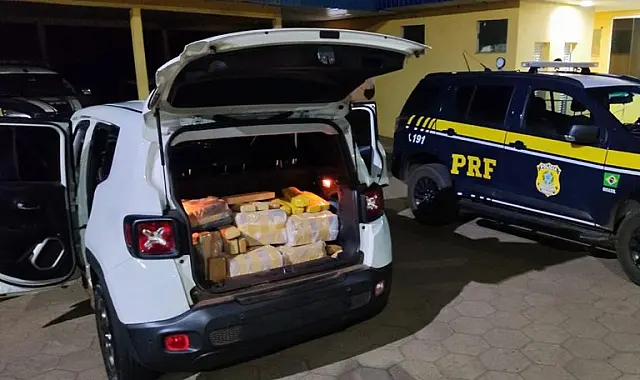 PRF apreende 353 kg de maconha e recupera veículo em Bataguassu