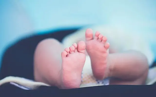 Abandono: Recém-nascido é encontrado em sacola plástica e fica internado em estado grave