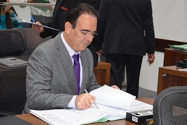 Doadores e receptores de rins ficam isentos de pagamento de taxa em concursos públicos