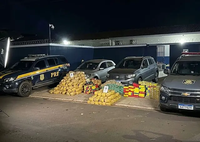 PRF e PM apreendem mais de 600 quilos de drogas após perseguição na BR-262