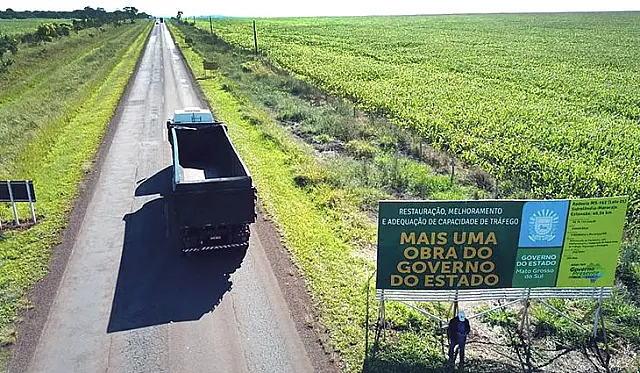 Governo do Estado assina duas ordens de serviço para restauração e implantação asfáltica de rodovias