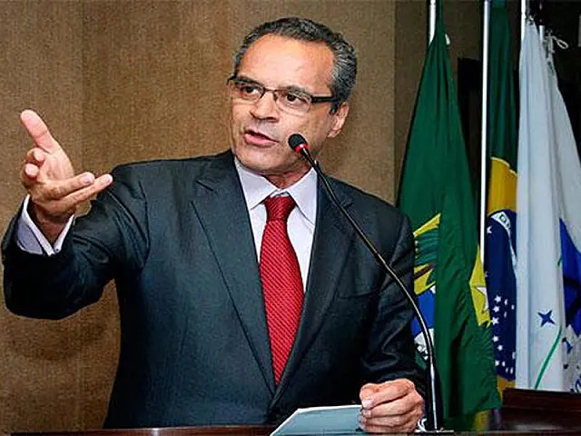 Temer analisa situação de ministro do Turismo até o final do dia