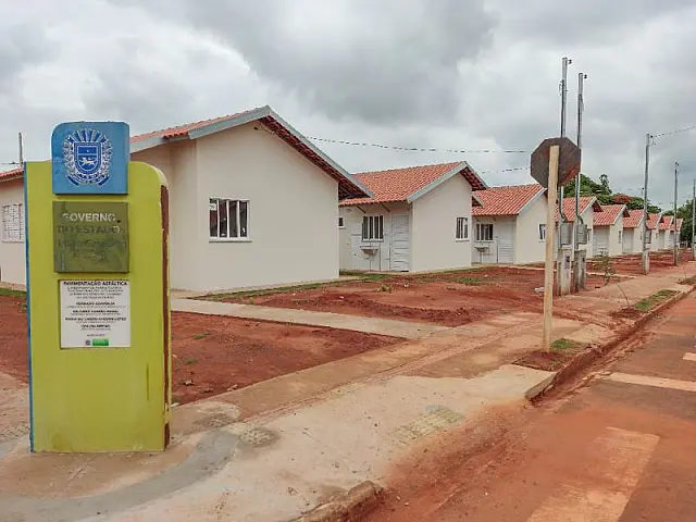 Prefeitura entrega de mais de 185 casas populares em Aquidauana