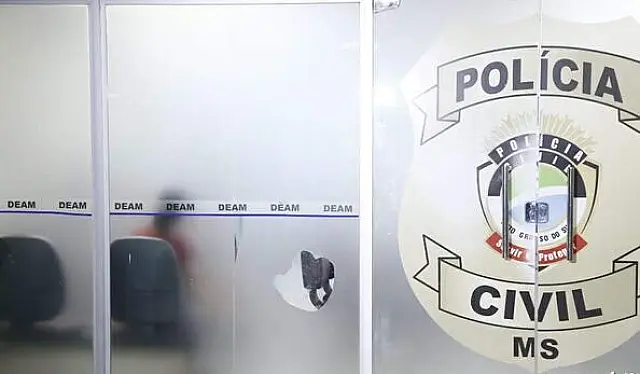 Cantor sertanejo de MS é preso com arma após 'ficante' ser agredida