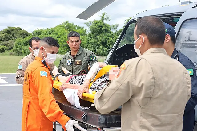 Idosa é resgatada de helicóptero no Pantanal após queda