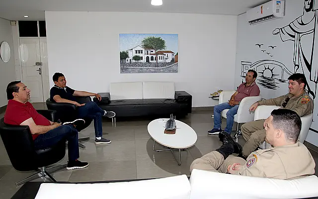 Prefeito recebe visita institucional do comandante do 3° Grupamento de Bombeiros Militar