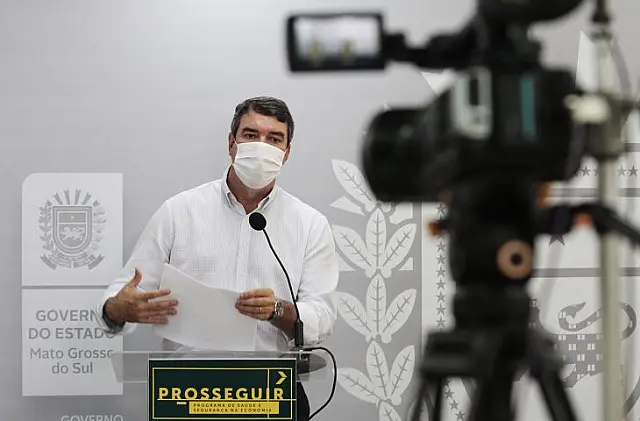 Prosseguir: novas bandeiras e medidas serão anunciadas nesta terça-feira