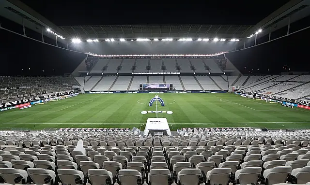 Com um ponto de diferença na tabela, Corinthians recebe Botafogo em SP