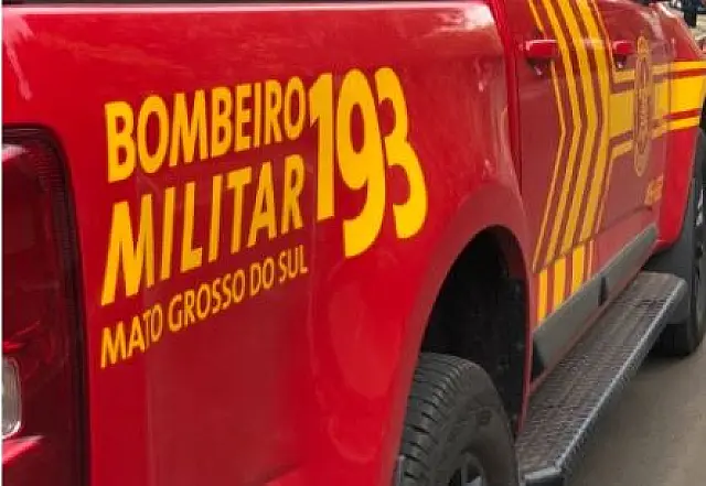 Homem e mulher ficam feridos após colisão entre motos no bairro Nova Aquidauana