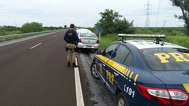 PRF recupera em Miranda veículo de casal sequestrado na Capital