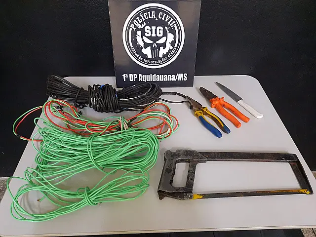 Dupla é presa por furtar fios de cobre em comércios de Aquidauana