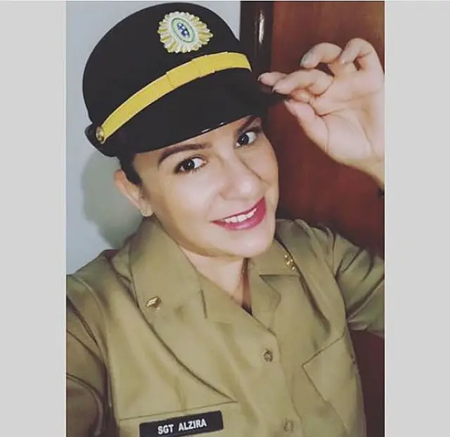 GOI prende em flagrante mulher que usava nome do Exército para aplicar golpes