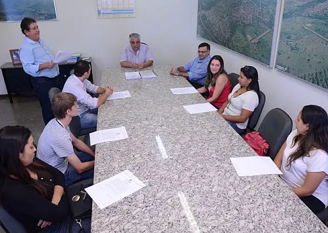 Mais seis aprovados no concurso público da Prefeitura tomam posse