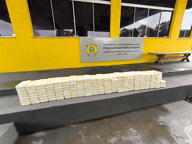 Motorista é preso com 161 kg de cocaína em Guia Lopes da Laguna