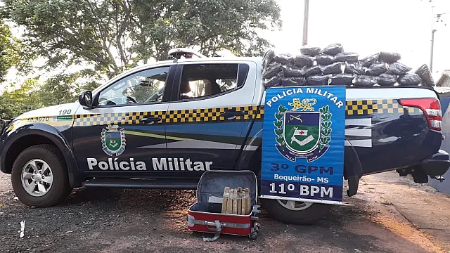 Van é abordada e passageira é presa com 21 kg de drogas em Boqueirão