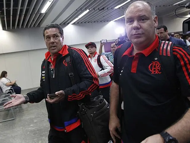 Após reunião, Flamengo demite Vanderlei Luxemburgo