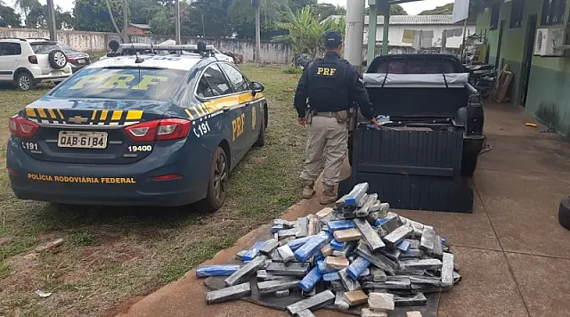 PRF apreende 141,5 Kg de maconha em Tacuru
