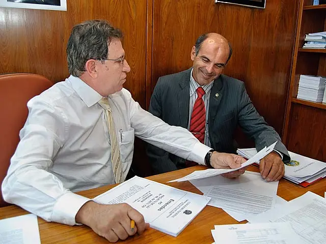 Deputado Giroto vai viabilizar recursos para obras em Paranaíba