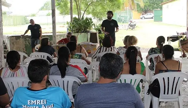 Professores de Corumbá pedem piso salarial e paralisam atividades amanhã