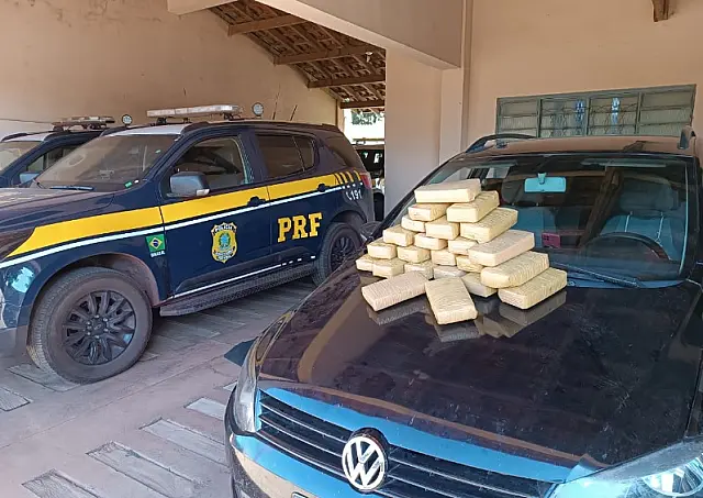 PRF apreende 27 kg de cocaína em Anastácio