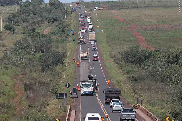 Trechos em obras na BR-163 exigem atenção dos motoristas