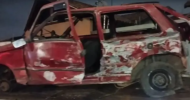 Criança de 7 anos morre em colisão entre carros na Capital