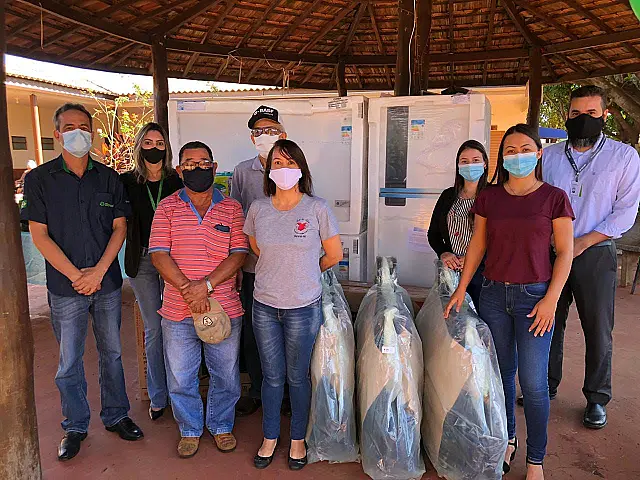Sicredi entrega freezers, geladeira, Tvs e equipamentos para Lar do Idoso de Maracaju