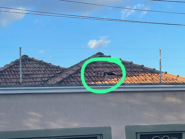 Ladrão invade casa pelo telhado e leva celular e TV em Aquidauana