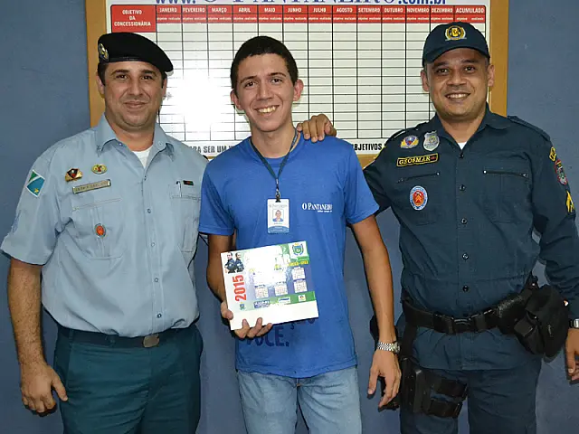 CPA-3 entrega ofício de agradecimento a fotógrafo do site O Pantaneiro