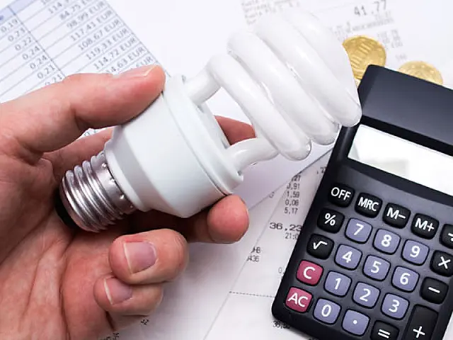 Contas de luz adotam bandeira amarela e ficam mais baratas