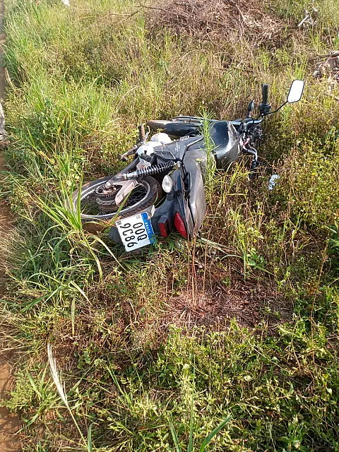 Motocicleta com placa de Aquidauana é encontrada em matagal no Indubrasil