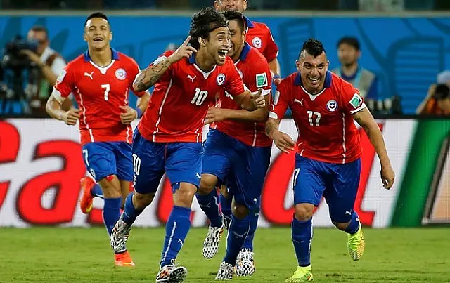Chile leva sufoco, mas marca no fim e bate Austrália