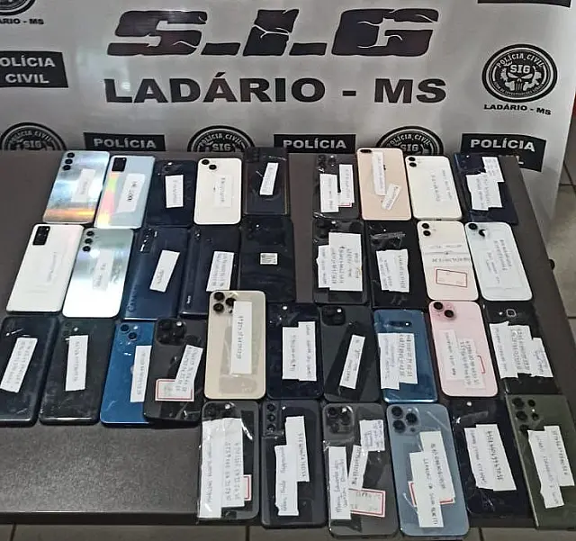 Polícia de Ladário devolve celulares furtados no carnaval