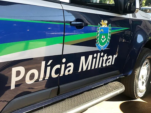 Homem é preso ao tentar agarrar funcionária de loja em MS