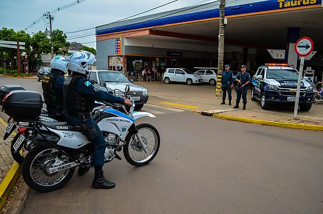 Em Bonito, PM prende dois motoristas que dirigiam embriagados
