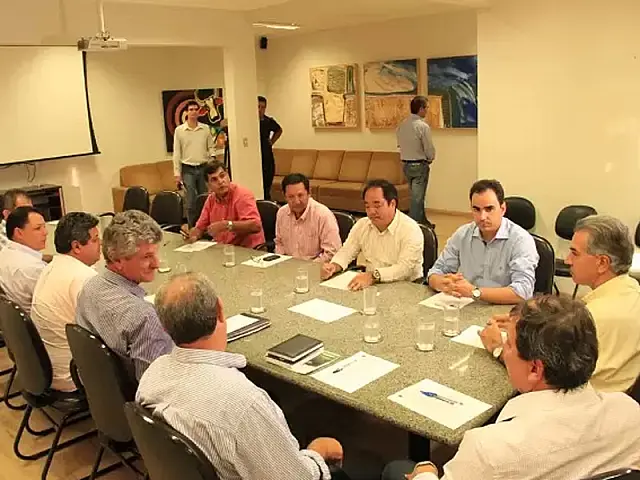 Reinaldo cria coordenadorias regionais para aproximar governo dos municípios
